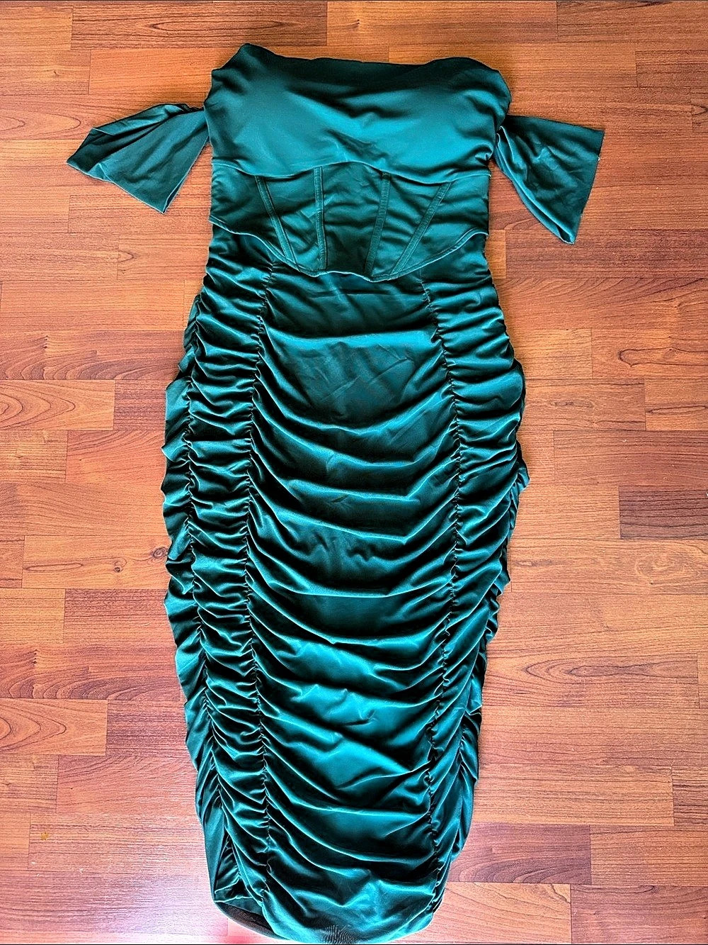 Miss Circle Xavy Off Shoulder Corset Midi Dress Mini Dress in Green